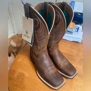 Ariat Cowgirl Boots 6W